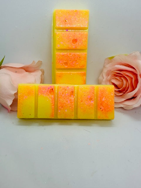 Lenny Golden Blooms & Spring Lily